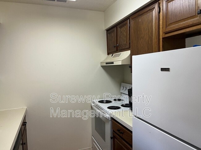 Building Photo - 5007 Ravens Crest Dr