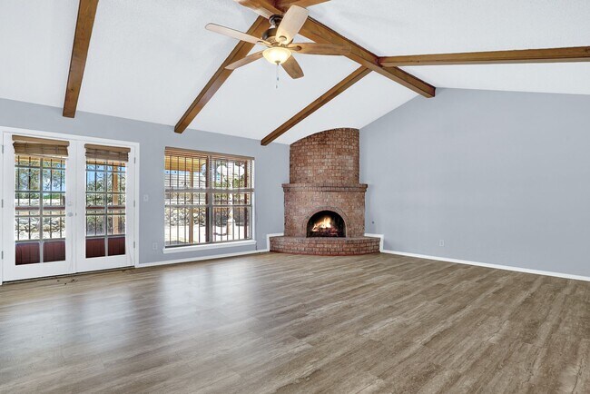 Foto del edificio - Eastside 3 Bdrm 2 Bath