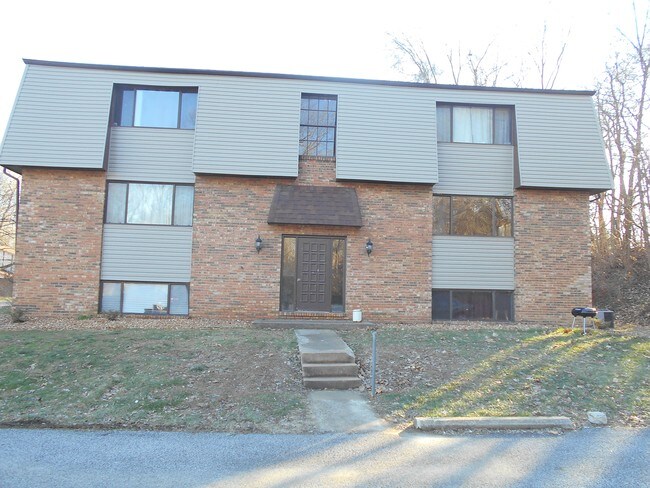 Building Photo - 19 Nottingham Ln