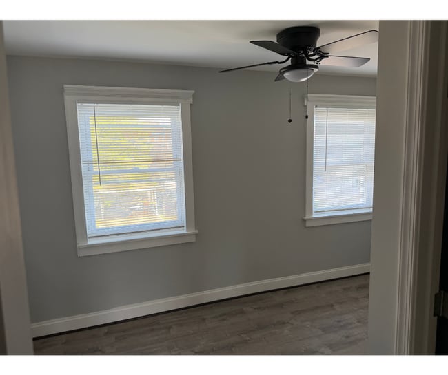 Building Photo - 3236 Lohrs Ln