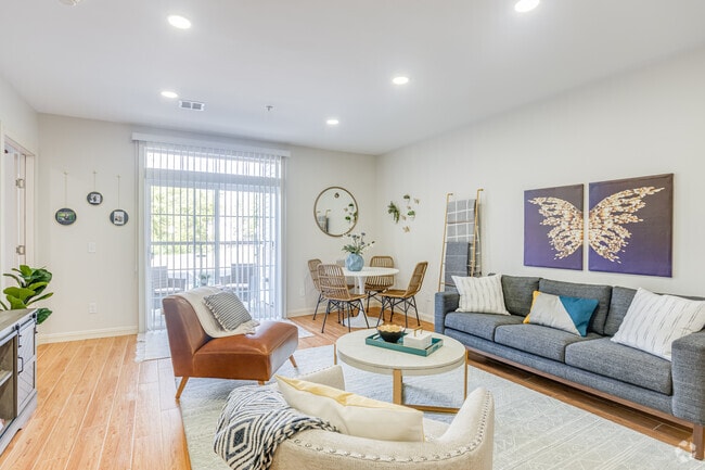 Interior Photo - The Sto at Stoughton