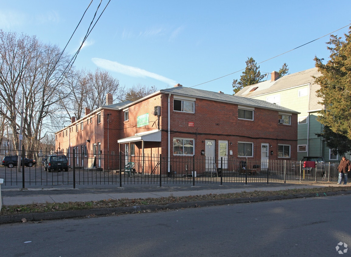 161 Martin St, Hartford, CT 06120 Apartments in Hartford, CT