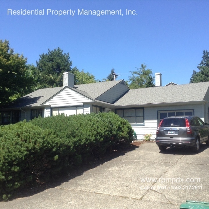 8175 SW Cedar St, Portland, OR 97225 House for Rent in Portland, OR