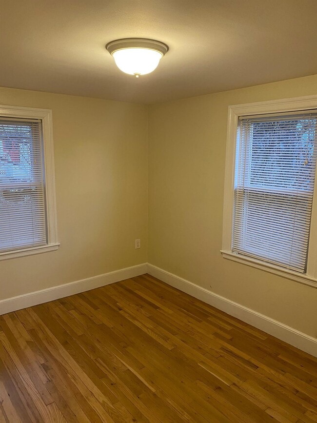 Building Photo - 30 Linden Ave