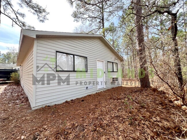 Foto del edificio - 290B Browning Court