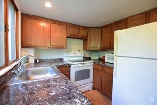Building Photo - 924 Danby Rd