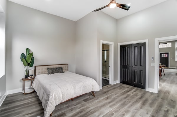 Photo - 2455 W McMicken Ave House