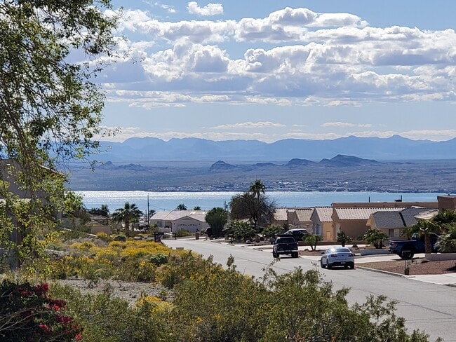 Building Photo - 3040 Crater Dr