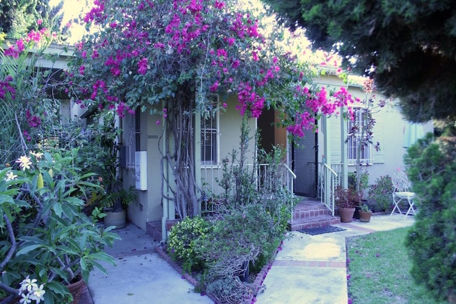 Building Photo - 3571 Beethoven St
