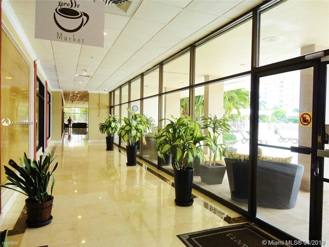 Building Photo - 1 br, 1 bath  - 400 Kings Point Dr # 8200