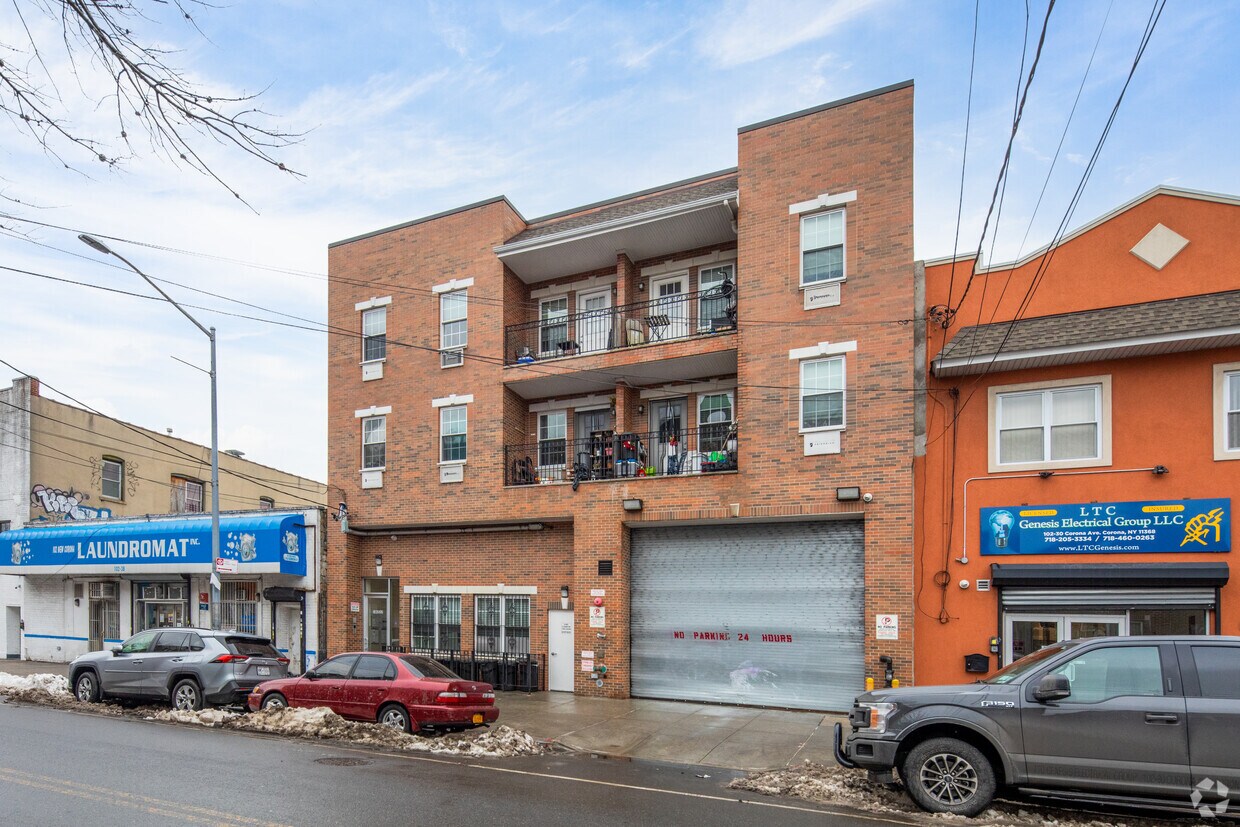 Primary Photo - 10232 Corona Ave