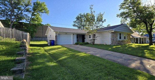Building Photo - 12617 Heming Ln