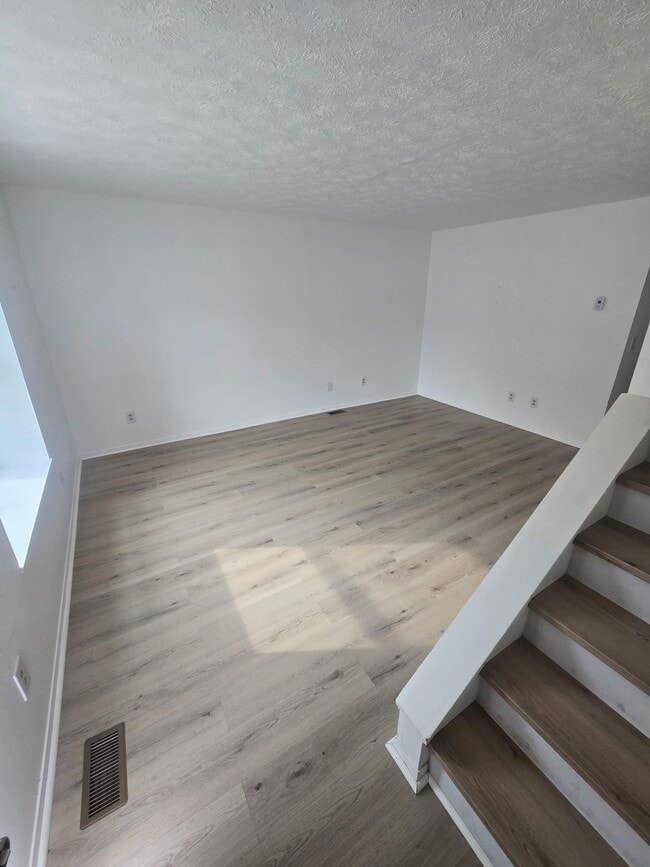 Building Photo - 6972-6996-6996 Joseph Dr