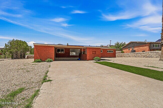 Foto del edificio - 4233 Hampshire Ln