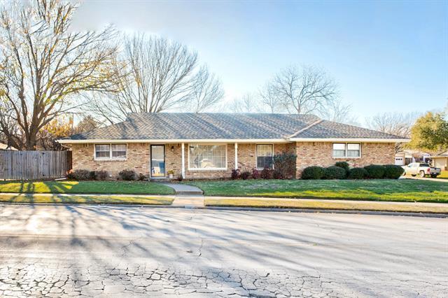 Foto principal - 606 S Ridgeway Dr