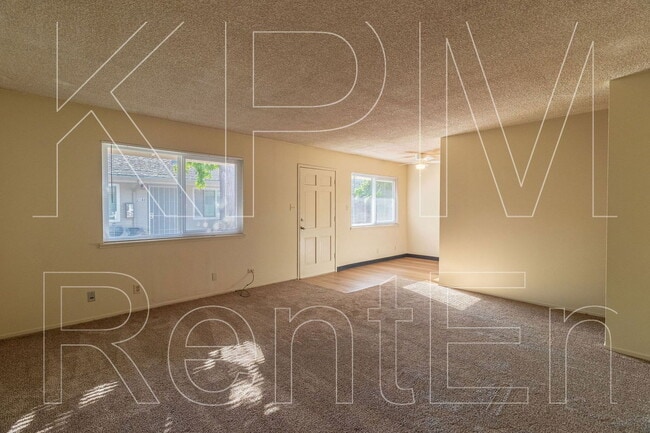 Foto del edificio - 2174 Lucerne Ave