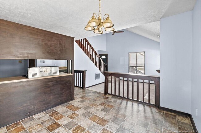 Foto del edificio - 6479 Pittsfield Dr