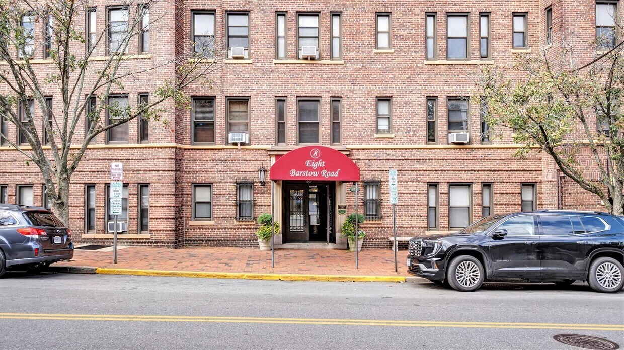 Foto principal - 8 Barstow Rd