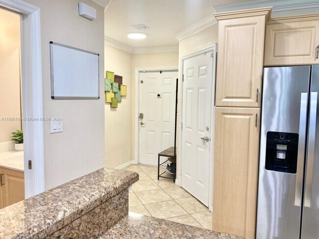 Foto del edificio - 4935 SW 66th Terrace