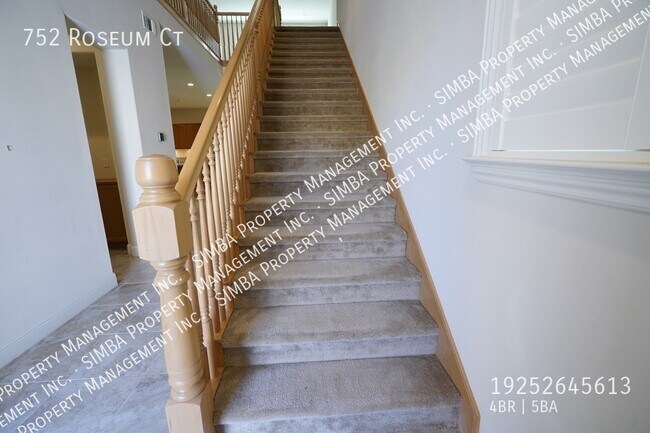 Building Photo - 752 Roseum Ct