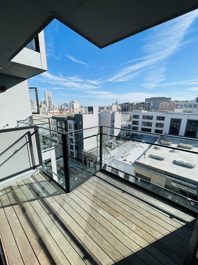 Building Photo - 1238 Sutter St