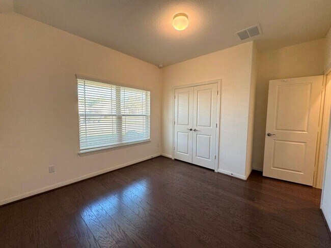 Building Photo - Beautifully built home in Georgetown!