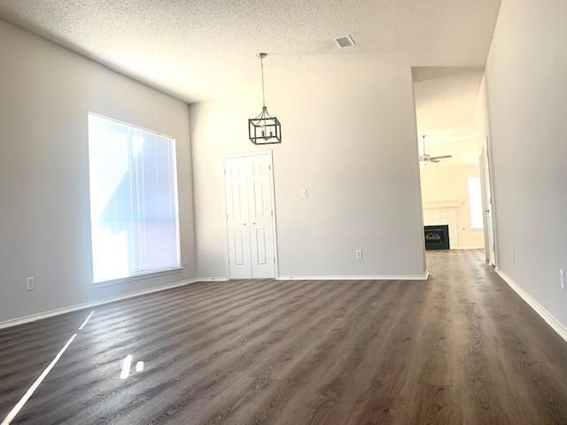 Foto del edificio - 3912 Rushden Ct