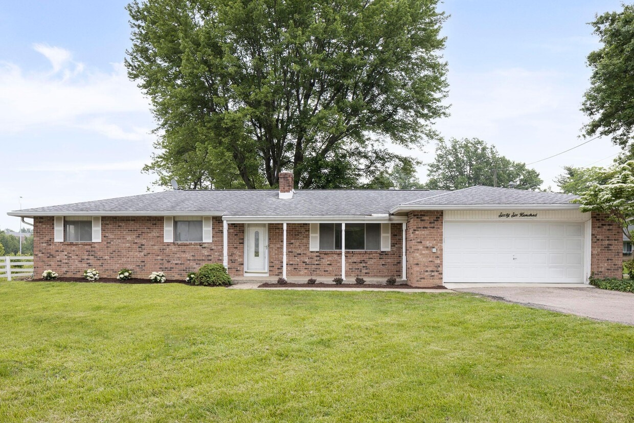 Primary Photo - 6600 New Albany-Condit Rd