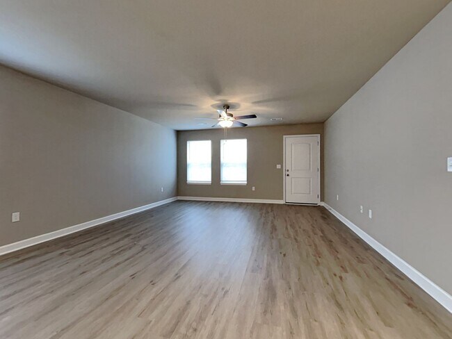 Foto del edificio - Coming Soon! 3 BR/2BA | Newly Renovated Single Family Home | 1-Car Garage Parking | In Blue Springs!
