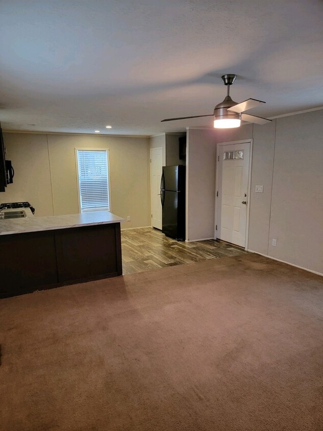 Primary Photo - 2 Bedroom/1 Bathroom Mobile Home