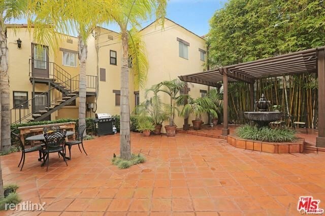 Foto del edificio - 1 br, 1 bath House - 853 17th St Apt C