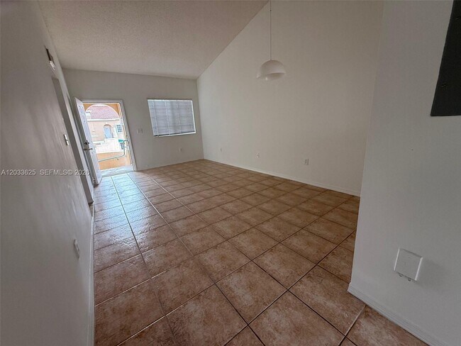 Foto del edificio - 13120 SW 64th Terrace