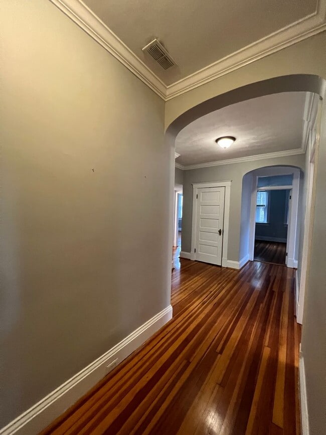 Photo - WEST GHENT House