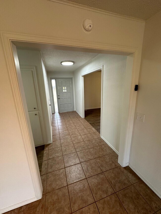 Foto del edificio - 1633 124th St