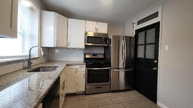 Foto del edificio - 7752 Kingsbury Blvd