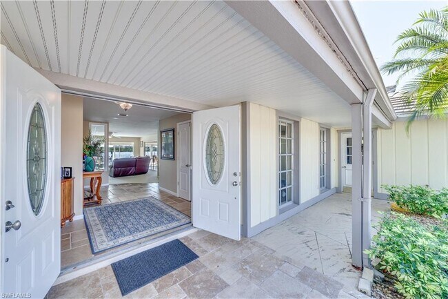 Building Photo - 818 Cal Cove Dr