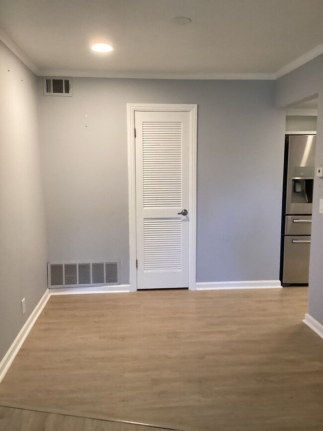 Building Photo - Updated 1 Bedroom Apartment in Goleta!