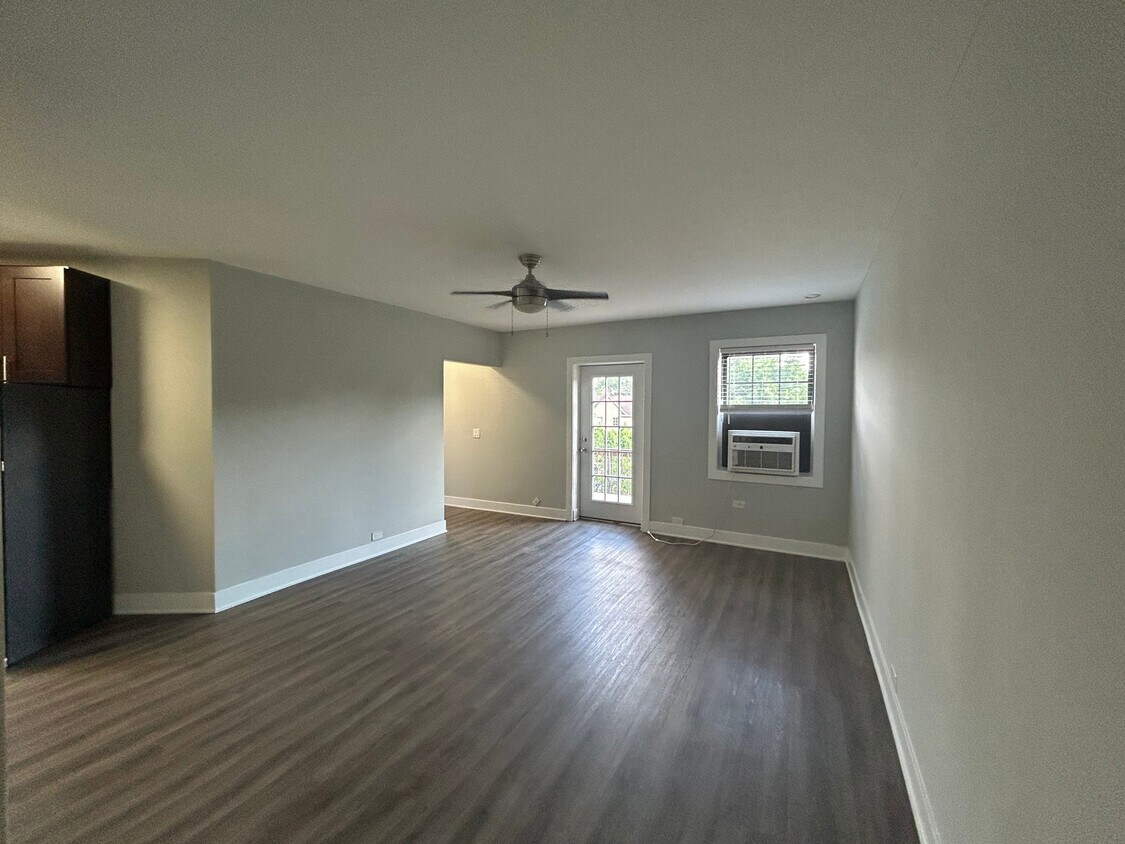 Foto principal - 730 Judson Ave