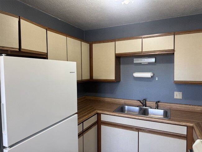 Building Photo - 106 Osterhage Dr