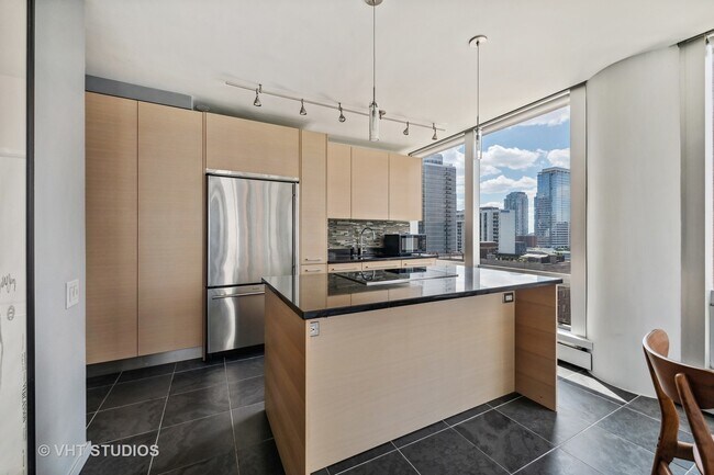 Foto del edificio - 1300 N Astor St
