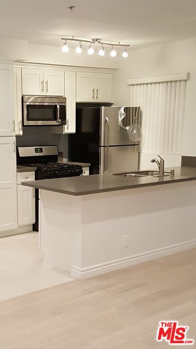 Foto del edificio - 1132 S Oakhurst Dr