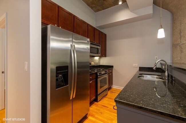 Foto del edificio - 1110 W 15th St