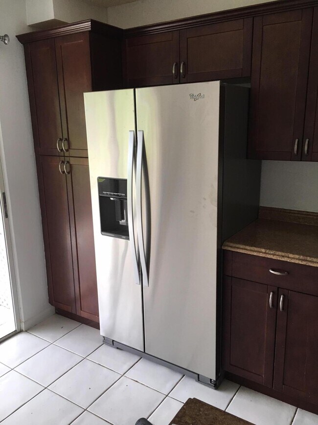 Foto del edificio - 5060 Pointe Emerald Ln