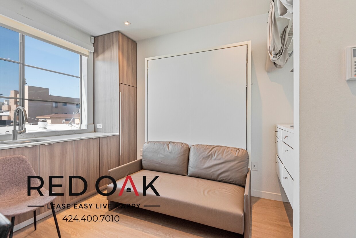 Foto principal - 11649 Mayfield Ave