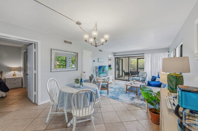 Foto del edificio - 1334 Chesapeake Ave