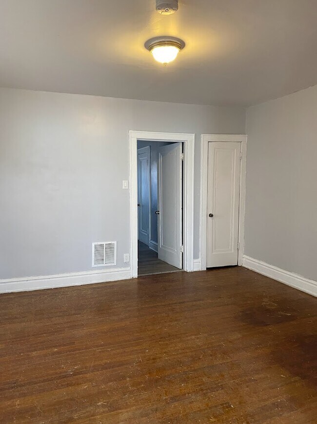 Building Photo - 3839 Dunnica Ave