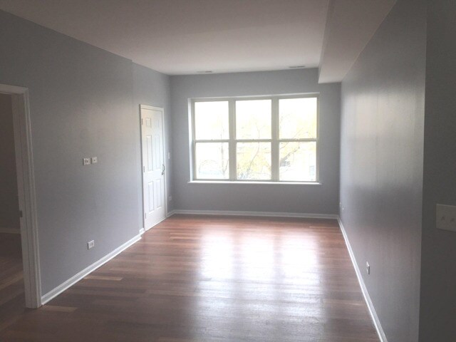 Building Photo - 4614 S Vincennes Ave