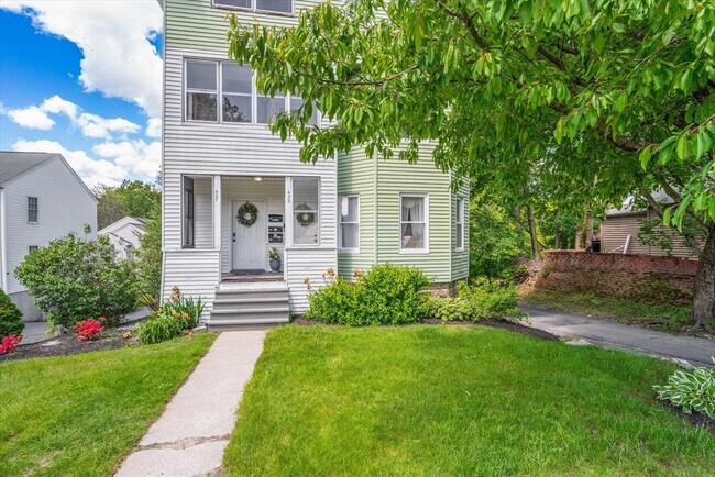 Foto del edificio - 427 Hamilton St