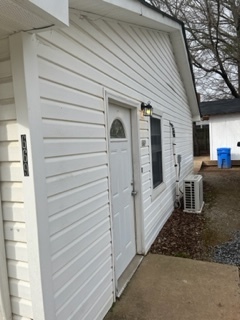 Building Photo - 669 Brookwood Dr