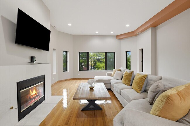 Foto del edificio - 7308 S Ridgeland Ave